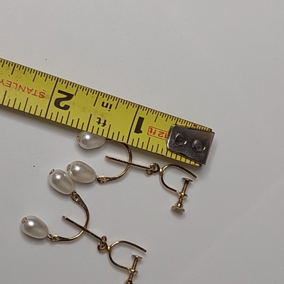 Gold Tone And White Bead Screw On Dangle Earrings - Picture 10 of 12